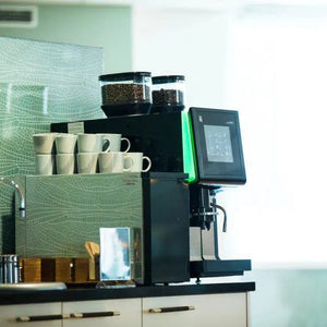 Kommerzielle automatische Kaffee- und Espressomaschine – Barista und Espresso