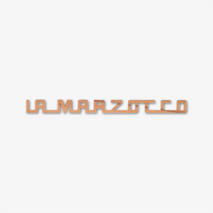 La Marzocco logotyp i äkta trä, oliv
