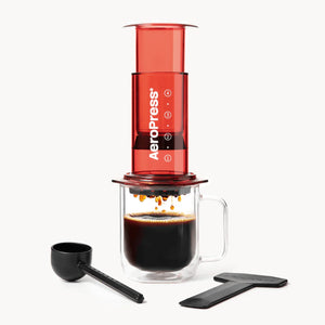 Transparentes Rot AeroPress