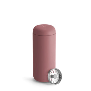 Wiederverwendbarer Reisebecher in Rosaton mit minimalistischem Design und abnehmbarem Deckel, Teil von Fellow, Take away, alles über Kaffee