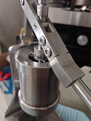 Aleman Sniper Espressomaschine mit manuellem Hebel | Precision Tower aus Edelstahl