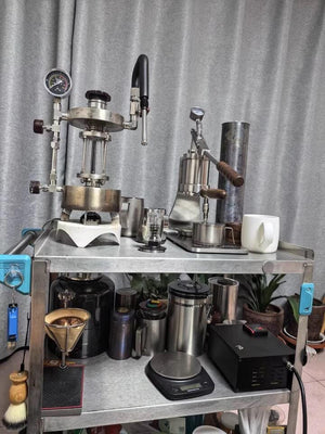 Aleman Sniper Espressomaschine mit manuellem Hebel | Precision Tower aus Edelstahl